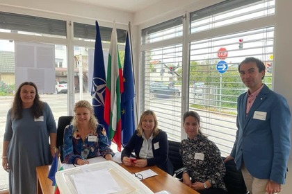 Снимки от изборния ден в Словения